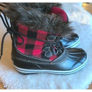 Tamarack Thinsulate Insulate 200 Gram Sz 7 Ladies Boots Red Plaid & Black EUC